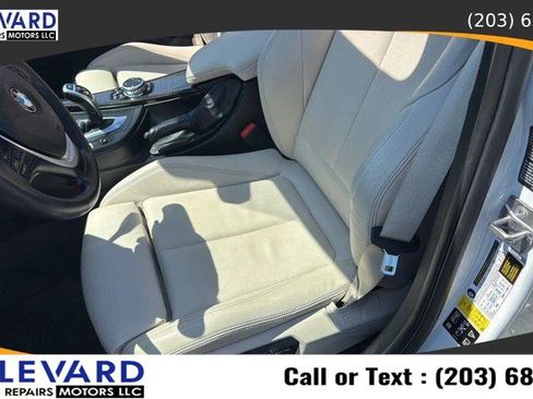 Used 2017 BMW 330i xDrive Sedan AWD/4WD image 28