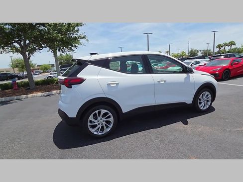 New 2027 Chevrolet Bolt LT w/ Comfort Package FWD image 18