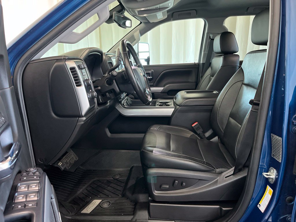 Used 2019 Chevrolet Silverado 3500 LTZ w/ Duramax Plus Package AWD/4WD image 3