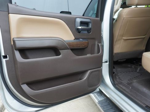 Used 2018 GMC Sierra 3500 Denali w/ Duramax Plus Package image 19