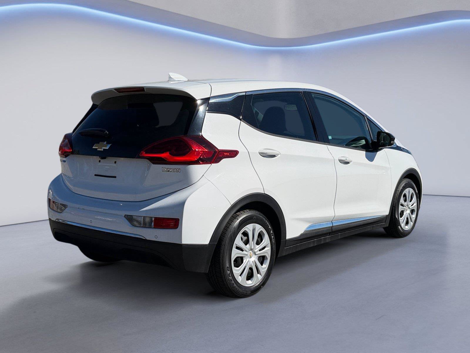 Used 2020 Chevrolet Bolt LT FWD image 3