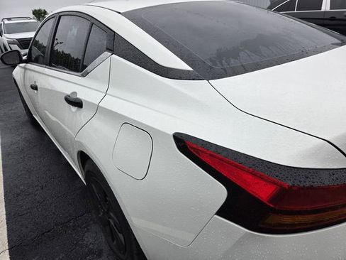 Used 2024 Nissan Altima 2.5 S FWD image 7