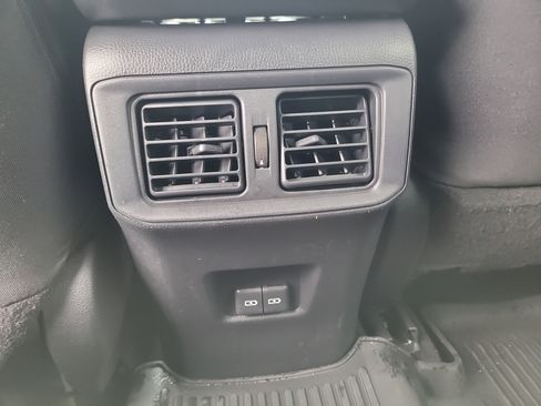 Certified 2022 Toyota RAV4 SE image 16