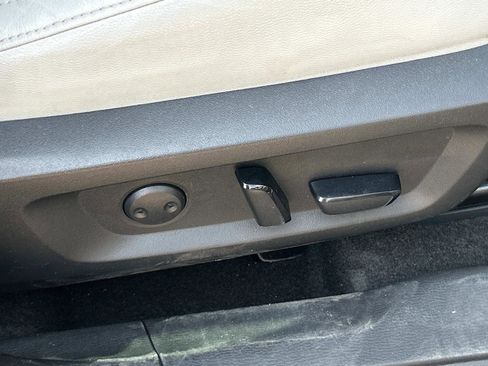 Used 2023 Mitsubishi Outlander SEL image 27