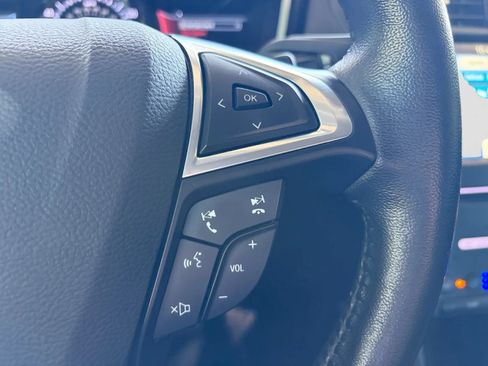 Used 2017 Ford Fusion Titanium FWD image 31