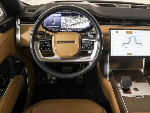 Used 2024 Land Rover Range Rover Long Wheelbase SE image 41