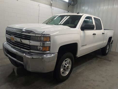 Used 2015 Chevrolet Silverado 2500 LT image 2