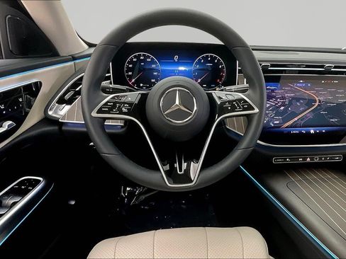 Used 2025 Mercedes-Benz E 350 Sedan w/ Driver Assistance Package image 8