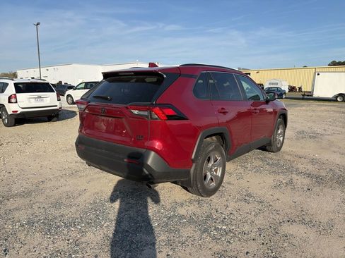 Used 2023 Toyota RAV4 XLE w/ Convenience Package image 5