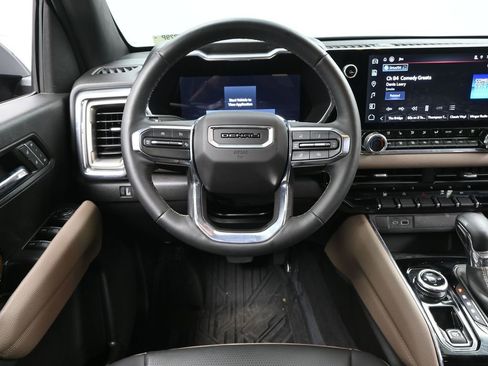 Used 2024 GMC Canyon Denali image 23