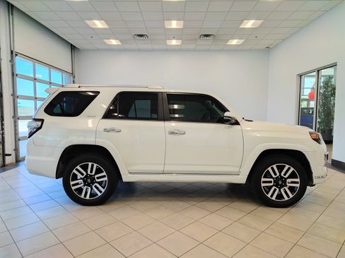 Used 2023 Toyota 4Runner Limited AWD/4WD image 2