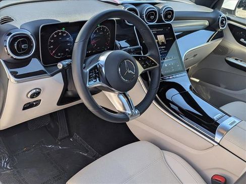 Used 2026 Mercedes-Benz GLC 300 4MATIC image 10