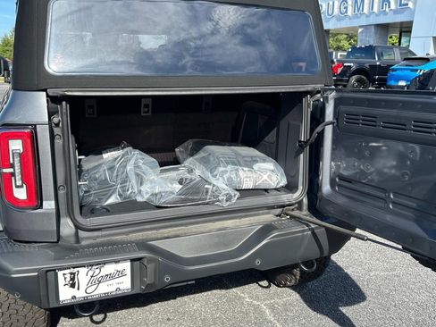 Used 2024 Ford Bronco Badlands image 58
