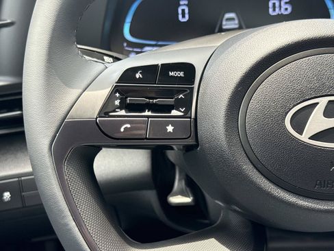New 2026 Hyundai Elantra SEL Sport FWD image 7
