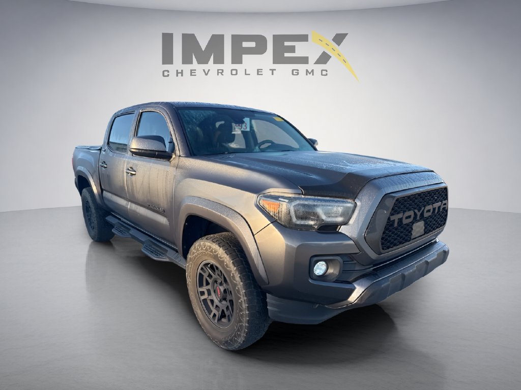 Used 2020 Toyota Tacoma SR5 RWD image 7