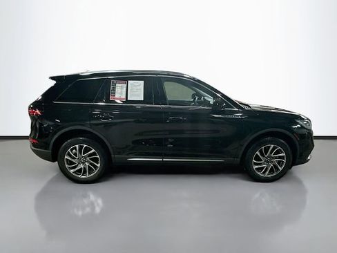 Used 2022 Lincoln Corsair FWD image 5