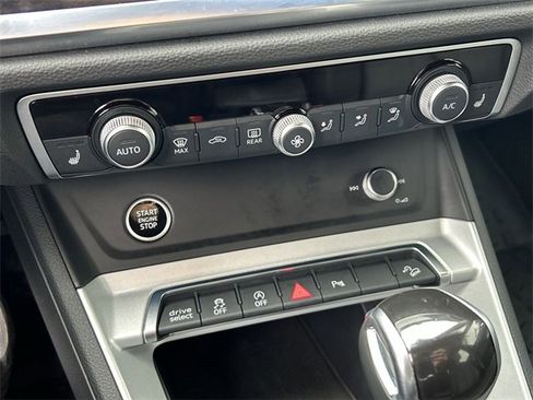 Used 2021 Audi Q3 2.0T Premium w/ Convenience Package image 21