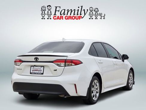 Used 2024 Toyota Corolla LE FWD image 4
