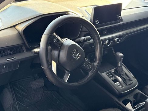 Used 2024 Honda CR-V LX image 11
