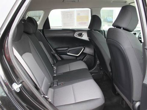 Used 2021 Kia Soul LX FWD image 26