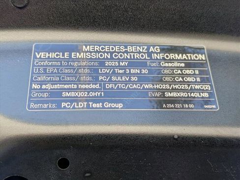 Certified 2025 Mercedes-Benz GLC 300 image 26