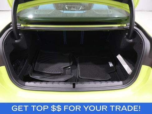 Used 2022 BMW M4 Competition w/ M Carbon Exterior Package RWD image 5