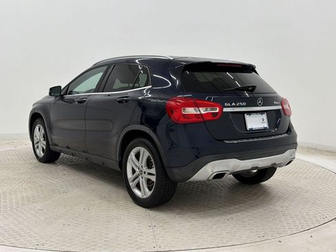 Used 2019 Mercedes-Benz GLA 250 4MATIC image 3