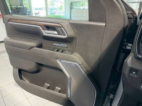 Used 2026 Chevrolet Silverado 1500 High Country w/ High Country Premium Package AWD/4WD image 27