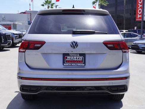 Used 2022 Volkswagen Tiguan SE R-Line FWD image 6