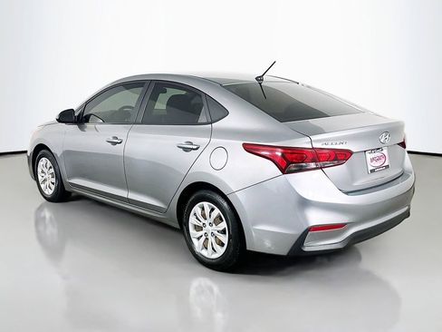 Used 2022 Hyundai Accent SE FWD image 14