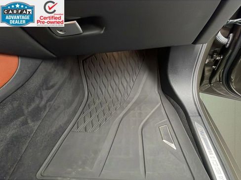 Used 2022 BMW X6 M50i w/ Executive Package image 40