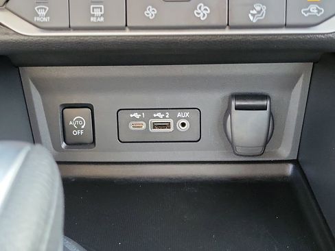 Certified 2025 Nissan Sentra SV w/ All-Weather Package image 12