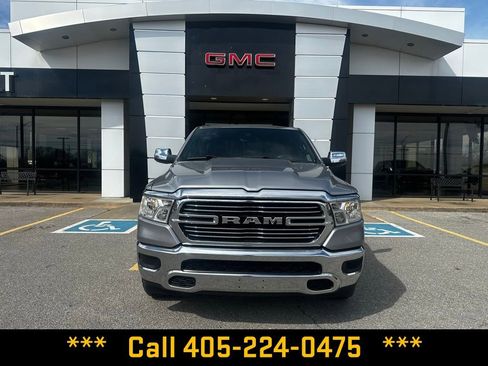 Used 2024 RAM 1500 Laramie AWD/4WD image 12