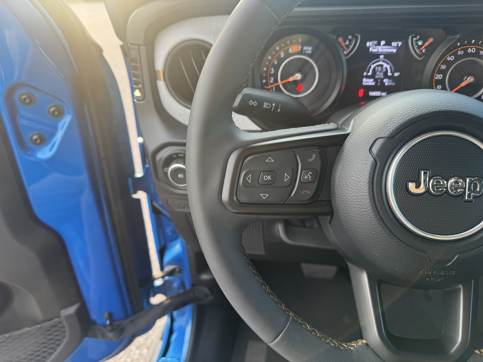 Used 2024 Jeep Wrangler Unlimited Sport AWD/4WD image 13