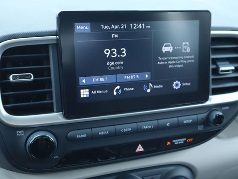 New 2026 Hyundai Venue SEL FWD image 5
