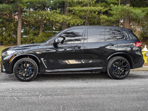 Used 2021 BMW X5 M w/ Executive Package image 3