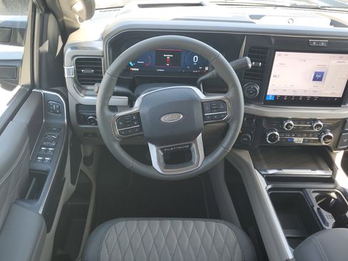 New 2026 Ford F450 Platinum w/ Platinum Plus Package image 15