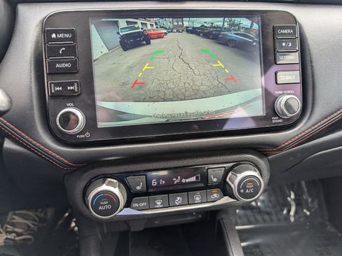 Used 2025 Nissan Versa SR w/ Trunk Package FWD image 23