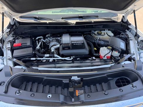 Used 2021 GMC Yukon SLT AWD/4WD image 40