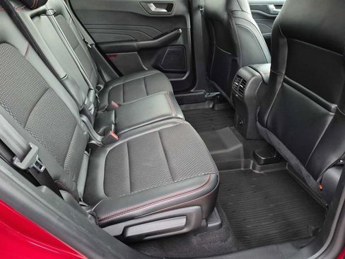 Used 2025 Ford Escape ST-Line w/ Cold Weather Package FWD image 19