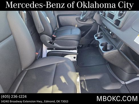Used 2025 Mercedes-Benz Sprinter 2500 image 15