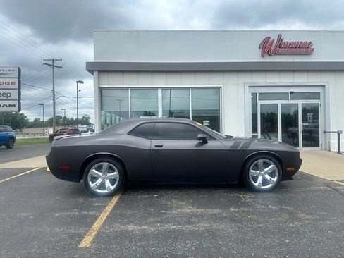 Used 2014 Dodge Challenger R/T RWD image 10
