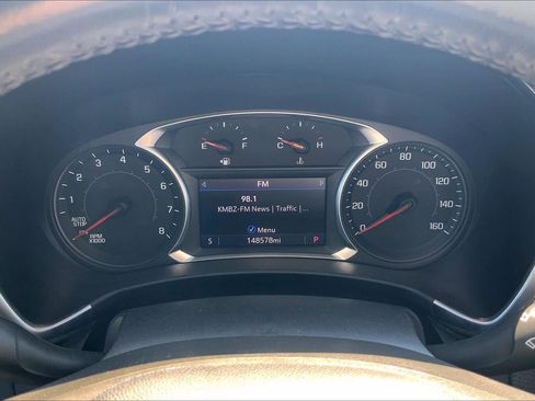 Used 2019 Chevrolet Equinox Premier FWD image 19
