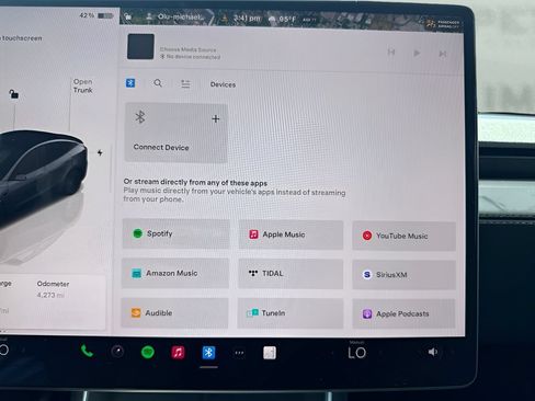 Used 2026 Tesla Model Y 2WD image 19