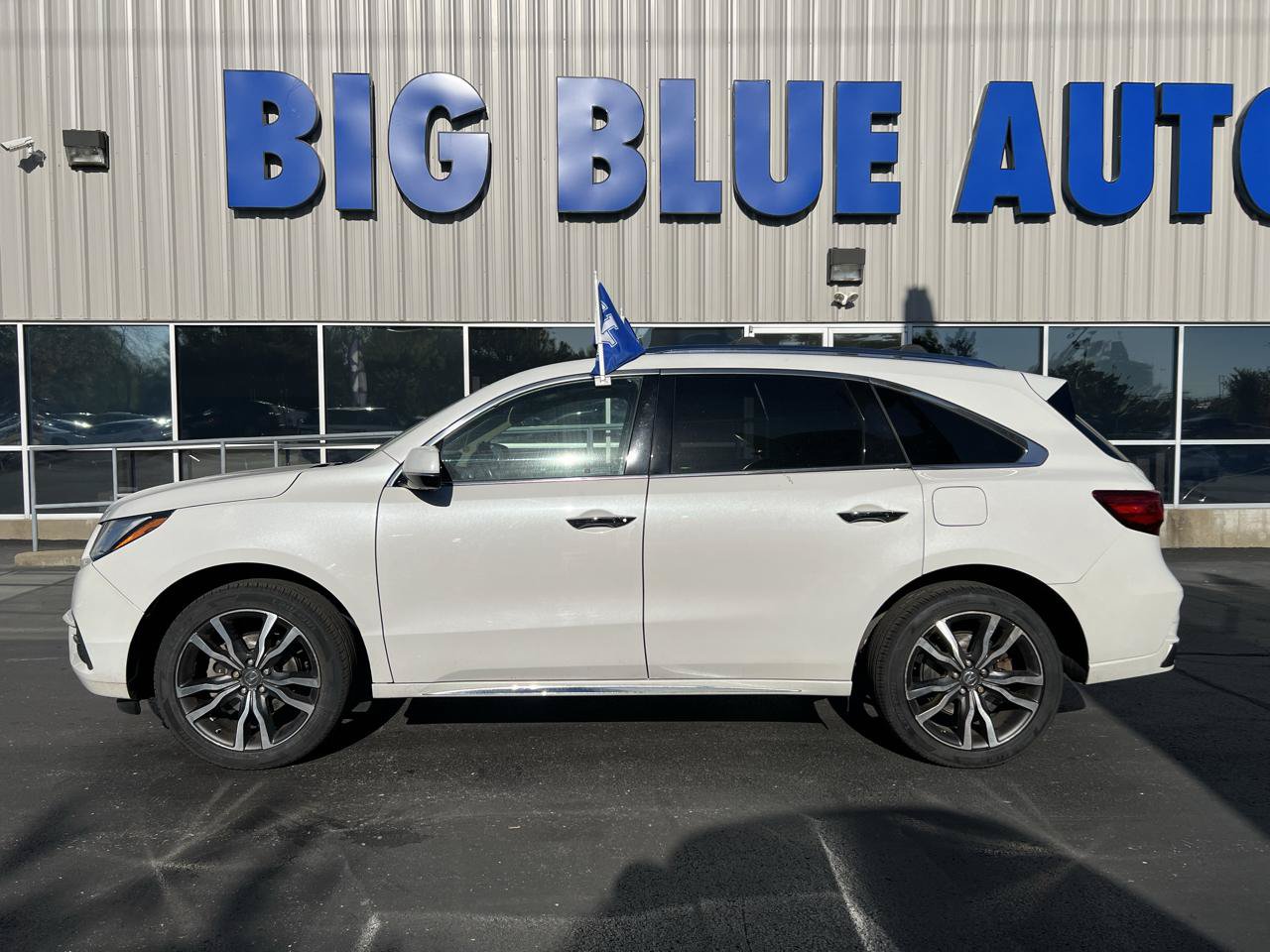 Used 2020 Acura MDX w/ Advance Package AWD/4WD image 2