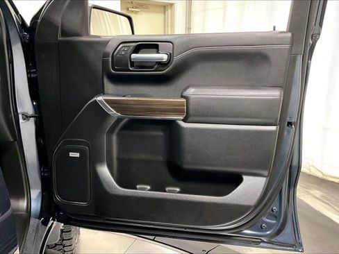 Used 2021 Chevrolet Silverado 1500 LT Trail Boss w/ Convenience Package II AWD/4WD image 24