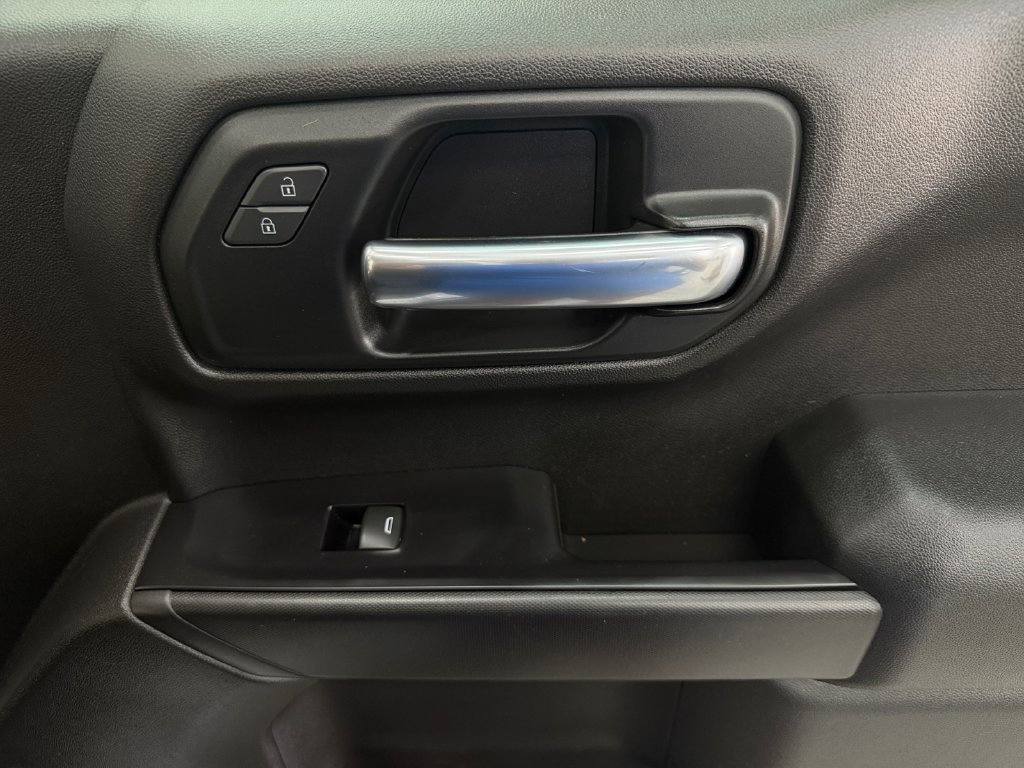 Used 2019 Chevrolet Silverado 1500 Custom w/ Custom Convenience Package RWD image 24