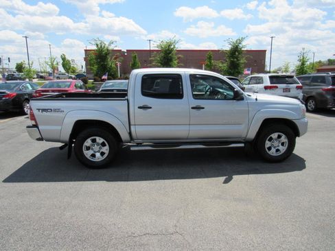 Used 2013 Toyota Tacoma 4x4 Double Cab w/ TRD Off-Road Pkg image 7