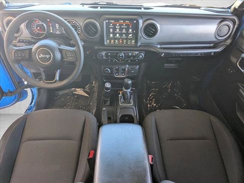 Used 2023 Jeep Wrangler Sport AWD/4WD image 18