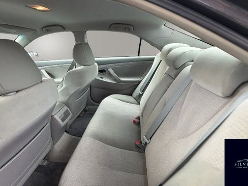 Used 2011 Toyota Camry LE w/ LE Extra-Value Pkg image 18